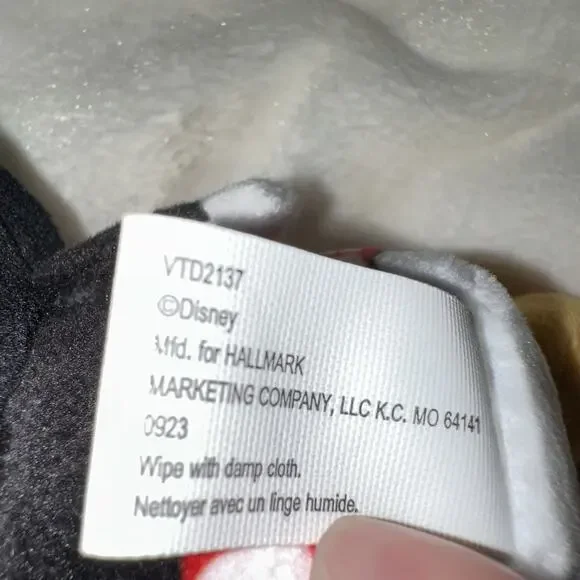 Hallmark Disney MICKEY & MINNIE MOUSE BETTER TOGETHER VALENTINES PLUSHIES 2023 - Picture 4 of 5